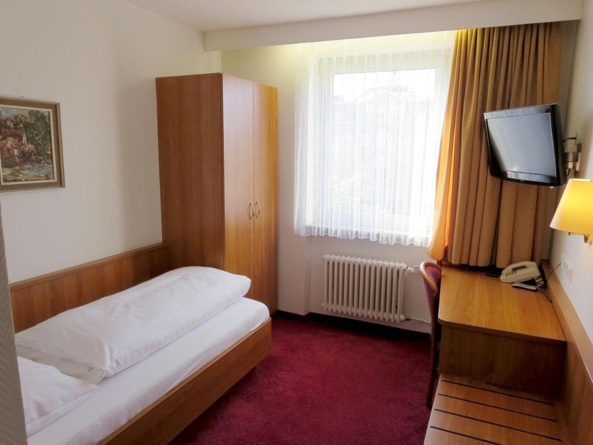 Find 3* Stuttgart